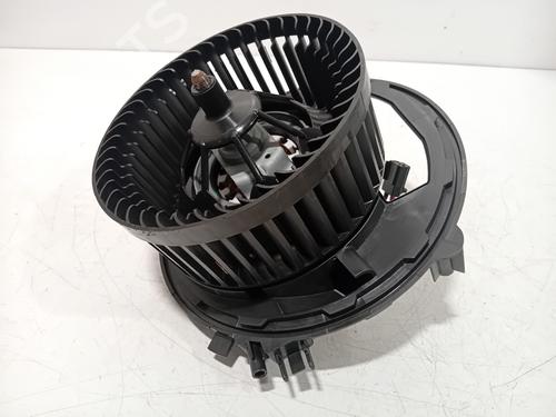 Heater blower motor VW GOLF VIII (CD1, DA1) 2.0 TSI R 4motion | BP33757249M62 - Image 3
