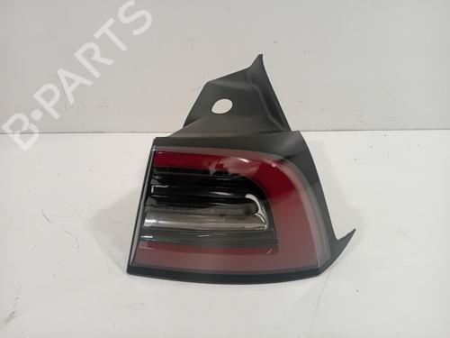 Used Right taillight TESLA MODEL 3 (5YJ3) EV AWD (351 hp) 30588649