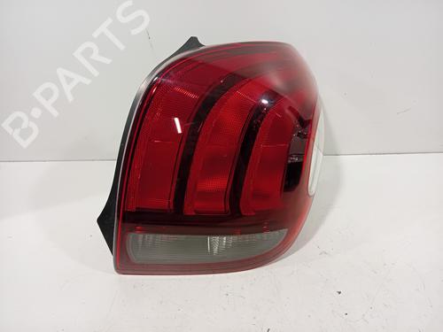 Used Right taillight Right taillight 28084426 28084426