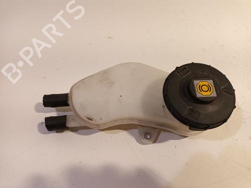 Used Brake fluid reservoir Brake fluid reservoir 25222804 25222804