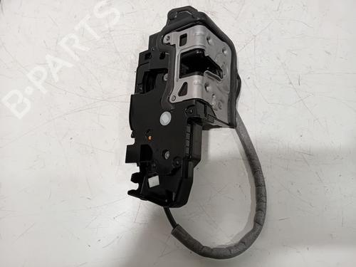 front-right-lock-mercedes-benz-cla-c118-2019-33237355 main image