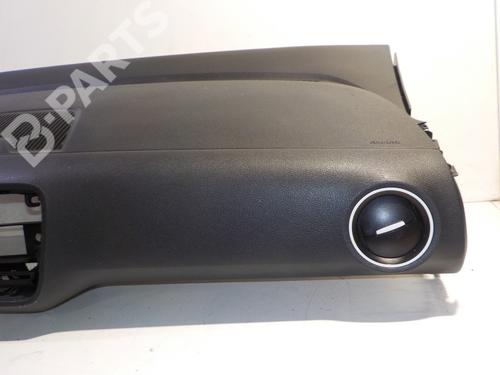 FEU DE BROUILLARD Droite VOLKSWAGEN Up (121, 122, BL1, BL2, BL3, 123) EUR 58,04 - FR
