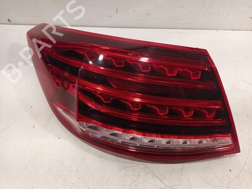 Farolim esquerdo MERCEDES-BENZ E-CLASS Coupe (C207) E 200 (207.334) (184 hp) 31813617