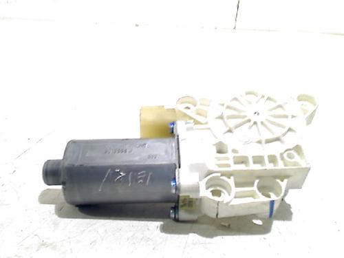Right front window motor CHRYSLER GRAND VOYAGER V (RT) 2.8 CRD | BP10722437E20 