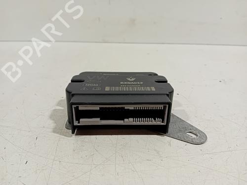Kollisjonspute styreenhet RENAULT TWINGO III (BCM_, BCA_) 1.0 SCe 70 | BP22891782M53 