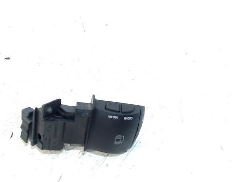 Used Switch RENAULT MEGANE III Grandtour (KZ0/1) 1.5 dCi (KZ09, KZ0D, KZ1G, KZ29, KZ14, KZ1W, KZ10, KZ1F,... (110 hp) 6918430