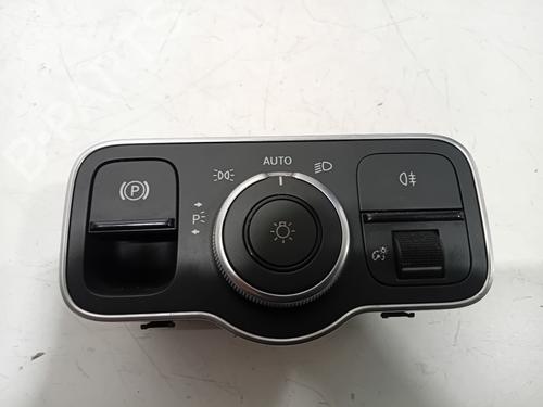 Forlygtekontakt MERCEDES-BENZ CLA (C118) CLA 200 (118.387) (163 hp) 33237370