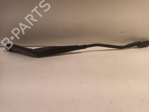 Used Front windshield wiper arm VOLVO V40 Hatchback (525) D2 (120 hp) 17198109