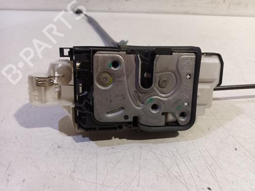 Used Front right lock VOLVO V40 Cross Country (526) D2 (114 hp) 15178904