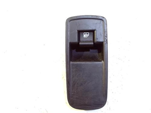 Used Right front window switch Right front window switch 10668447 10668447
