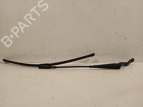Used Front windshield wiper arm OPEL CORSA E (X15) 1.0 (08, 68) (90 hp) 29028566