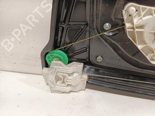 Rear left window mechanism LAND ROVER DISCOVERY III (L319) 2.7 TD 4x4 | BP15716687C24 