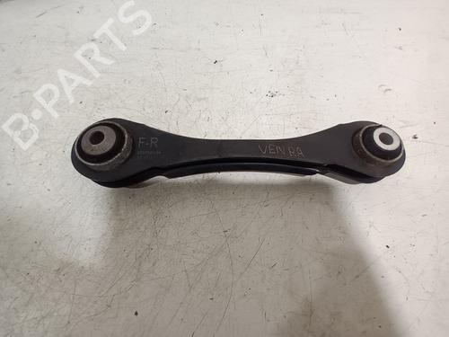 Højre bagtil bærearm BMW 1 (F20) 116 i (136 hp) 15494057