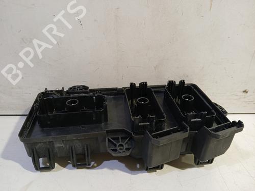 Used Fuse box LAND ROVER RANGE ROVER EVOQUE (L551) 2.0 P200 4x4 (200 hp) 32171217