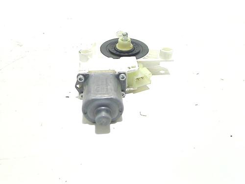 Used Right front window motor MERCEDES-BENZ C-CLASS (W204) C 200 CDI (204.001) (136 hp) 3260411