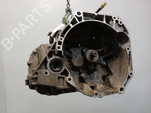Used Gearbox RENAULT CAPTUR I (J5_, H5_) 0.9 TCe 90 (90 hp) 31069225