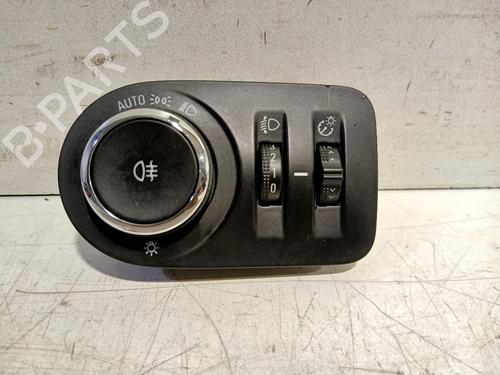 Forlygtekontakt Forlygtekontakt OPEL ASTRA K (B16) 1.0 Turbo (68) (105 hp) 35793669 35793669