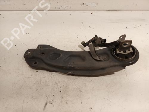 Used Right rear suspension arm Right rear suspension arm 15101437 15101437