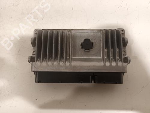 Used Engine control unit (ECU) Engine control unit (ECU) 18061040 18061040
