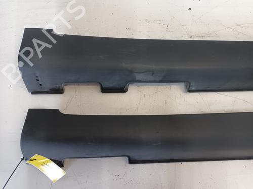 Right sideskirt KIA NIRO I (DE) 1.6 GDI Hybrid BP24262507C114