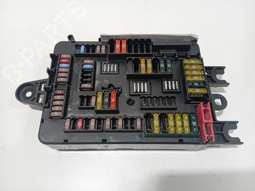 Used Fuse box Fuse box 38414804 38414804