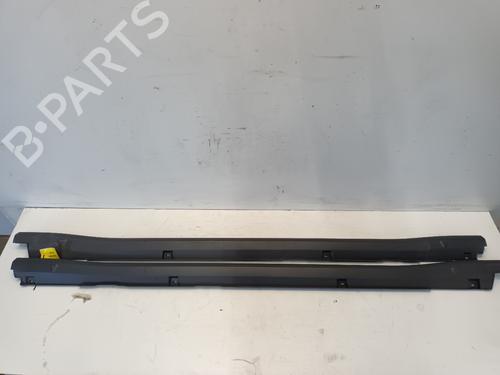 right-sideskirt-vw-transporter-t5-van-7ha-7hh-7ea-7eh-2003-27479001 main image