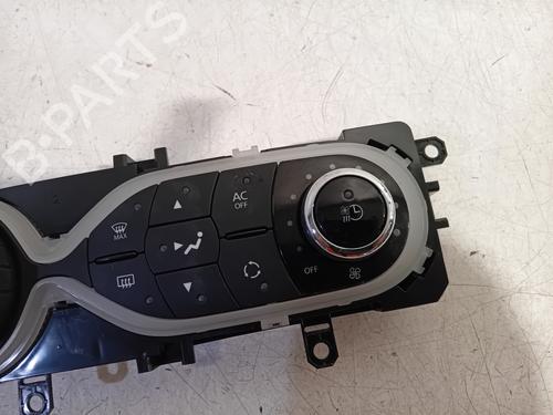 AC Styreenhet / Manøvreringsenhet RENAULT ZOE (BFM_) ZOE | BP22400302I5 