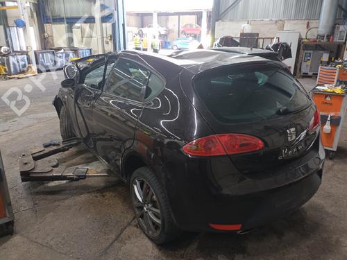 Steering wheel SEAT LEON (1P1) 2.0 TFSI | BP34555286C49  - Image 8