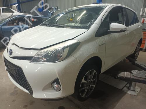 Used Parts TOYOTA YARIS (_P13_) 1.5 Hybrid (NHP130_, NHP130) 5039678