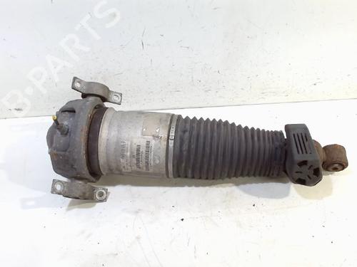 Used Right rear shock absorber Right rear shock absorber VW TOUAREG (7LA, 7L6, 7L7) 5.0 V10 TDI (313 hp) 8230045 8230045