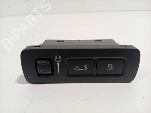 Used Switch VOLVO XC60 II (246) T6 Plug-In Hybrid AWD (340 hp) 30709111