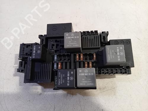 Used Fuse box Fuse box 19030346 19030346