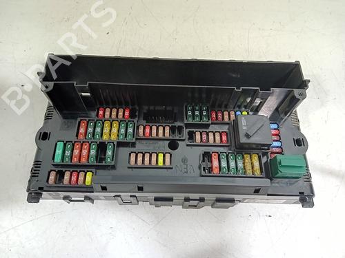 Used Fuse box BMW 5 Touring (F11) 528 i (258 hp) 16926518