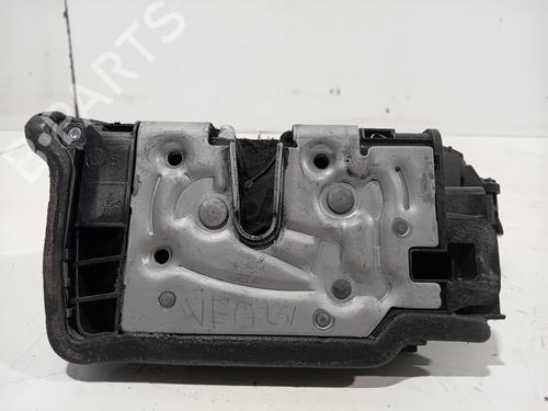Serratura anteriore sinistra BMW X1 (F48) sDrive 18 d (150 hp) 30856389