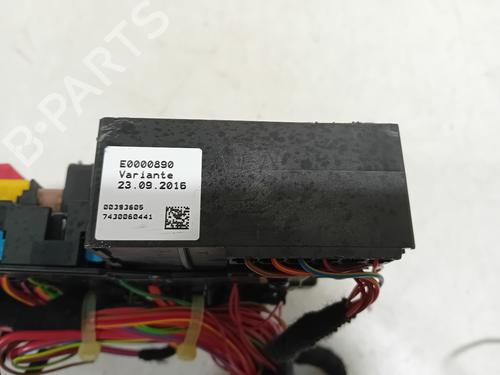 Fuse box BMW i3 (I01) Electric | BP17954423E1 