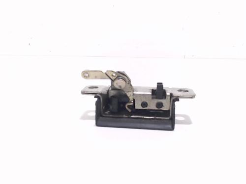 Used Tailgate lock VW POLO (9N_, 9A_) 1.4 16V (75 hp) 13199127