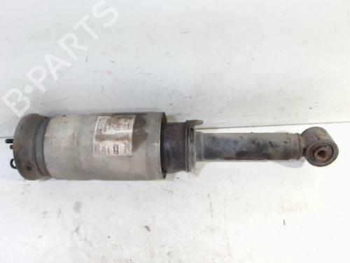 Used Right front shock absorber LAND ROVER RANGE ROVER SPORT I (L320) 3.0 D 4x4 (245 hp) 7780983
