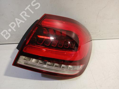 Feu arrière droit MERCEDES-BENZ A-CLASS (W177) A 220 (177.044) (190 hp) 31757443