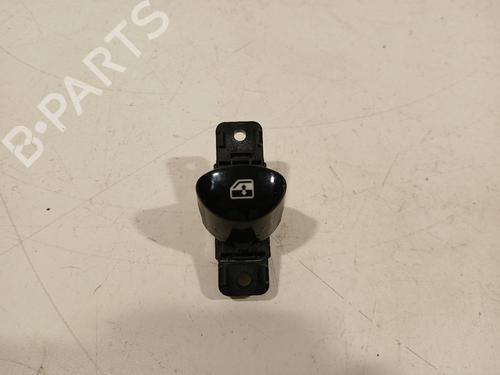 Used Right front window switch ABARTH 500 / 595 / 695 1.4 (312.AXZ11) (165 hp) 28135784