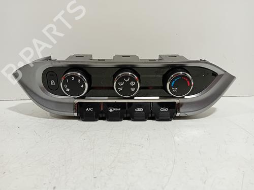 Used Climate control Climate control 16748724 16748724