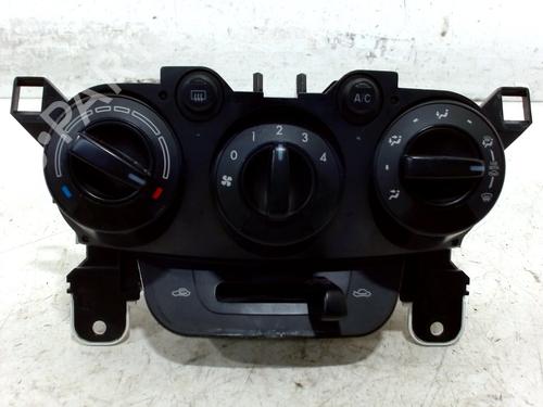 Used Climate control Climate control 10040193 10040193