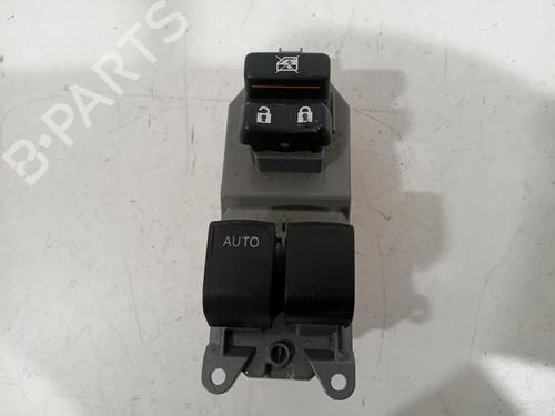 Used Switch TOYOTA YARIS (_P13_) 1.5 Hybrid (NHP130_, NHP130) (101 hp) 26532772