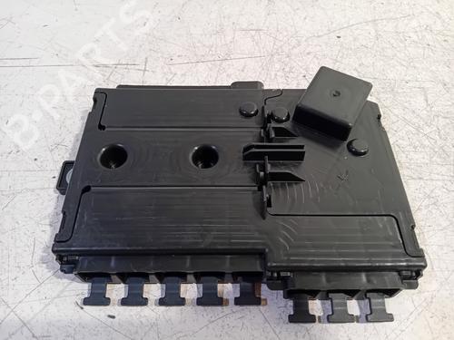 Used Fuse box Fuse box 25749607 25749607
