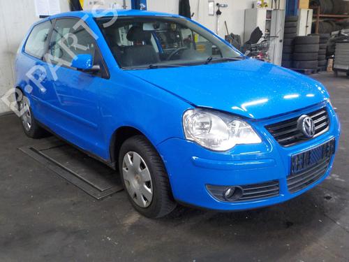 Grille VW POLO IV (9N_, 9A_) 1.2 | BP15737451C40 