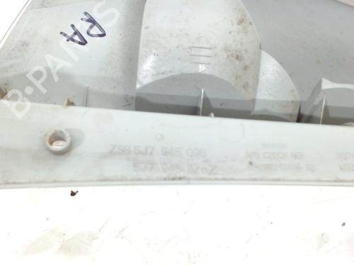 Right taillight SKODA ROOMSTER (5J7) 1.4 | BP13648621C35 