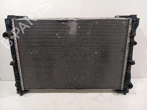 water-radiator-mercedes-benz-c-class-t-model-s205-2014-2015-2016-2017-2018-2019-2020-2021-2022-2023-32416398 main image