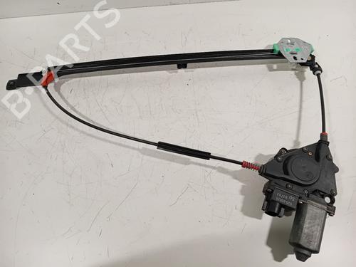 Alzavetro anteriore destra VW TRANSPORTER T4 Bus (70B, 70C, 7DB, 7DK, 70J, 70K, 7DC, 7DJ) 2.5 TDI (88 hp) 31294212