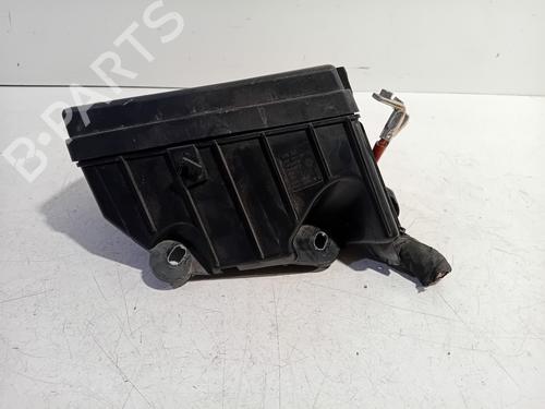 Used Fuse box Fuse box 19301795 19301795