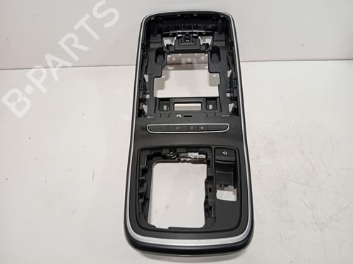 Middenconsole RENAULT SCÉNIC IV (J9_) 1.2 TCe 130 (130 hp) 33003679