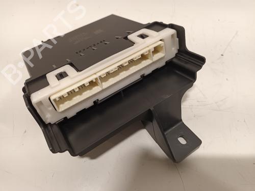 Modulo confort LEXUS NX (_Z1_) 300h AWD (AYZ15, AYZ15_, AYZ15R) (197 hp) 31761764